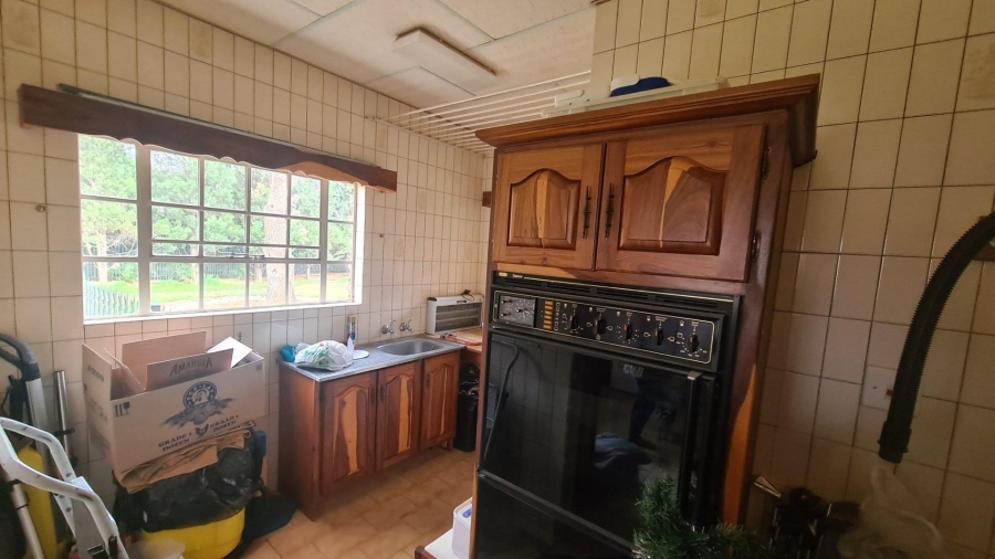 5 Bedroom Property for Sale in Wilgeboom A H North West